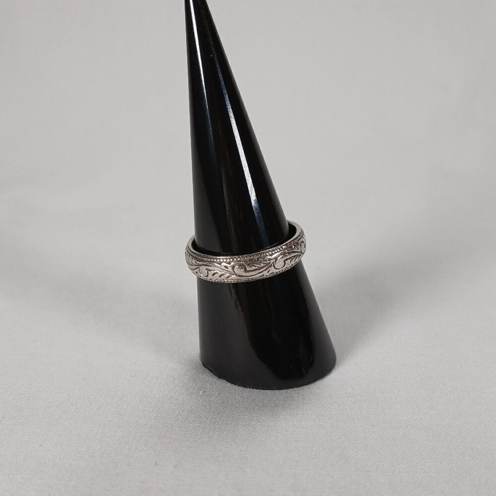 Vintage Marsala Etched Paisley Sterling Silver Ring Size 8.75 - Picture 2 of 6